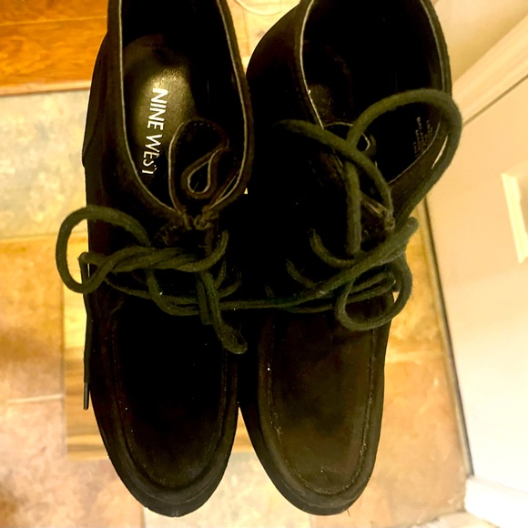 Nine West black suede wedge boots size 8 1/2 - Picture 1 of 4